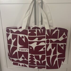 Vuori Holiday Tote Limited Edition